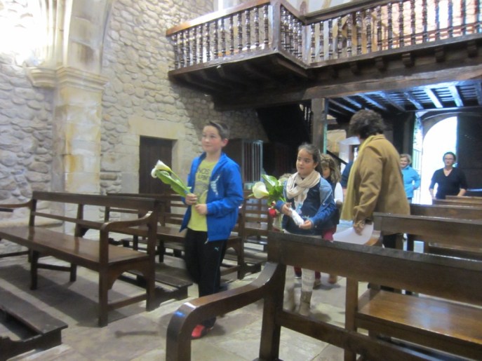Ofrenda de flores a María